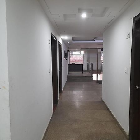Hotel Airport Aditya Inn New Delhi Bagian luar foto