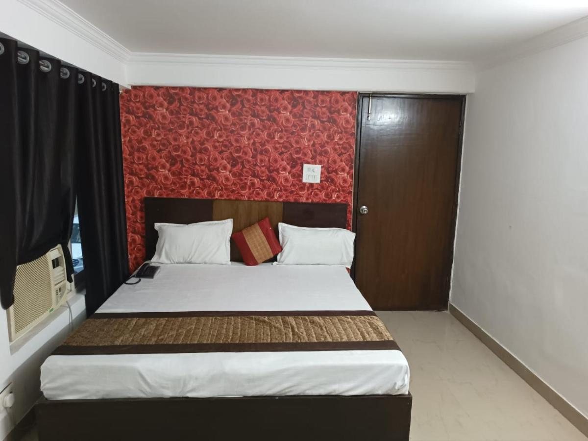 Hotel Airport Aditya Inn New Delhi Bagian luar foto